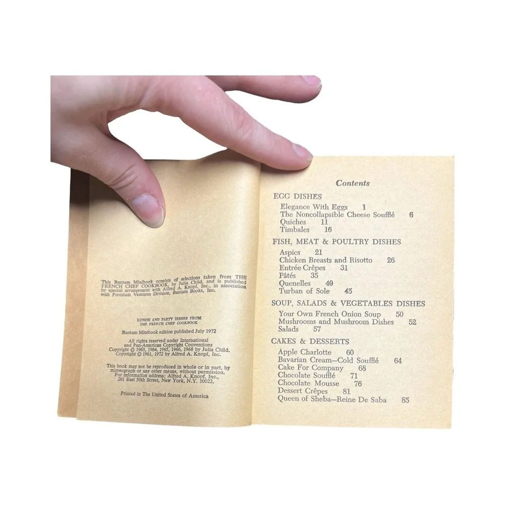 Julia Child The French Chef Cookbook Vol‎ I & II Bantam Minibooks 1972 Dove Set